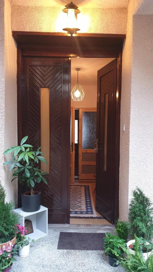 شقة Casa Arion Băile Herculane المظهر الخارجي الصورة